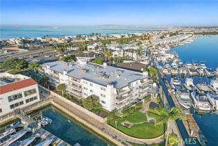 Condominium, 2872 Coast CIR, Huntington Beach, CA  Huntington Beach, CA 92649