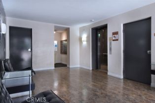 Condominium, 21500 Burbank blvd, Woodland Hills, CA 91367 - 4