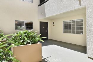 Condominium, 21500 Burbank blvd, Woodland Hills, CA 91367 - 5