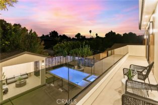 Single Family Residence, 4708 Noble ave, Sherman Oaks, CA 91403 - 40