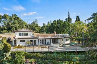 Single Family Residence, 16551 Calneva DR, Encino, CA  Encino, CA 91436