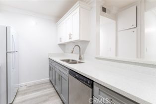 Condominium, 18620 Hatteras st, Tarzana, CA 91356 - 9