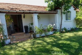 Single Family Residence, 14936 Camarillo st, Sherman Oaks, CA 91403 - 3