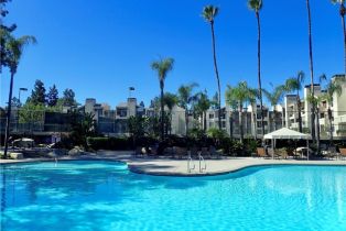 Condominium, 21400 Burbank BLVD, Woodland Hills, CA  Woodland Hills, CA 91367