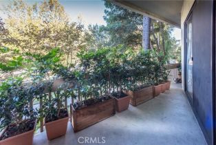 Condominium, 12030 Valleyheart dr, Studio City, CA 91604 - 5