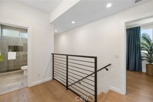 Single Family Residence, 14655 Moorpark st, Sherman Oaks, CA 91403 - 38