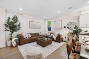 Single Family Residence, 14655 Moorpark st, Sherman Oaks, CA 91403 - 6