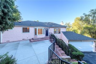 Single Family Residence, 13336 Cheltenham dr, Sherman Oaks, CA 91423 - 3