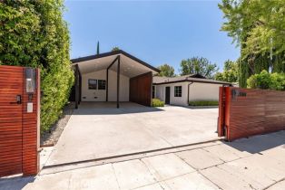 Single Family Residence, 23726 Oxnard st, Woodland Hills, CA 91367 - 4