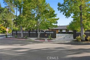 Single Family Residence, 22400 Bessemer st, Woodland Hills, CA 91367 - 2