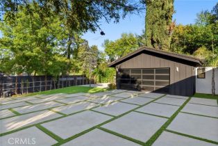 Single Family Residence, 22400 Bessemer st, Woodland Hills, CA 91367 - 5