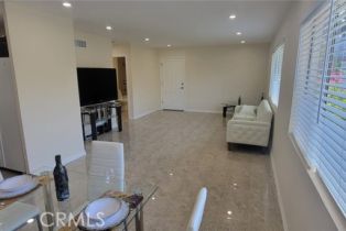 Condominium, 18611 Collins st, Tarzana, CA 91356 - 3