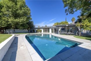 Single Family Residence, 22548 Friar st, Woodland Hills, CA 91367 - 5