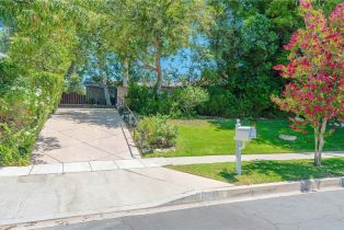 Single Family Residence, 23925 Crosson dr, Woodland Hills, CA 91367 - 2