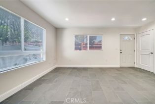 Single Family Residence, 5026 Varna ave, Sherman Oaks, CA 91423 - 23