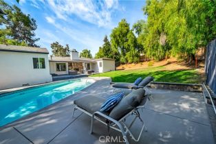 Single Family Residence, 5932 Hinton ave, Woodland Hills, CA 91367 - 56