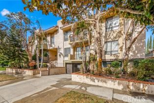 Condominium, 14247 Riverside dr, Sherman Oaks, CA 91423 - 2