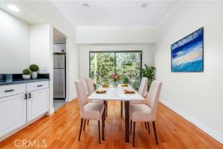 Condominium, 14247 Riverside dr, Sherman Oaks, CA 91423 - 9