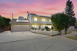 Single Family Residence, 19710 Superior ST, Chatsworth, CA  Chatsworth, CA 91311