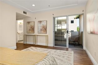 Condominium, 12060 Hoffman st, Studio City, CA 91604 - 7