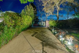 Single Family Residence, 23925 Crosson dr, Woodland Hills, CA 91367 - 39