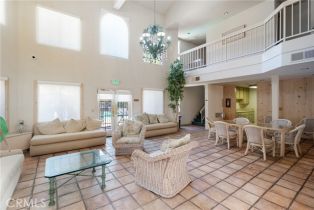 Condominium, 5200 White Oak ave, Encino, CA 91316 - 16