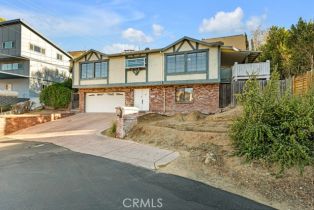 Single Family Residence, 11491 Aucas dr, Chatsworth, CA 91311 - 37