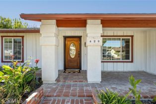 Single Family Residence, 829 Greenbriar ave, Simi Valley, CA 93065 - 3