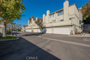 Condominium, 15780 Midwood DR, Granada Hills, CA  Granada Hills, CA 91344