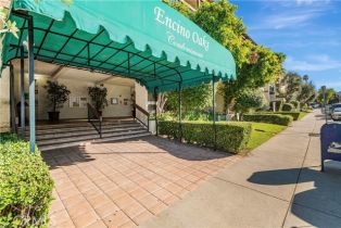 Condominium, 5460 White Oak ave, Encino, CA 91316 - 3