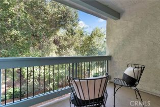 Condominium, 23643 Park Capri, Calabasas, CA 91302 - 6