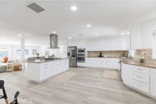 Single Family Residence, 23414 Clarendon st, Woodland Hills, CA 91367 - 48