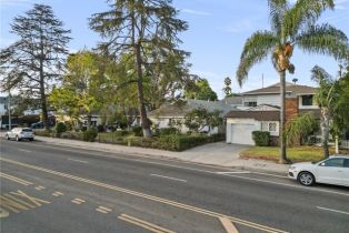 , 11613 Moorpark st, Studio City, CA 91602 - 3