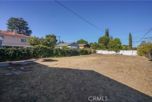 Single Family Residence, 17311 Los Alimos st, Granada Hills, CA 91344 - 31