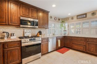 Single Family Residence, 2436 Castlemont ct, Simi Valley, CA 93063 - 16