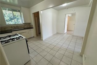 Single Family Residence, 17518 Kingsbury st, Granada Hills, CA 91344 - 8