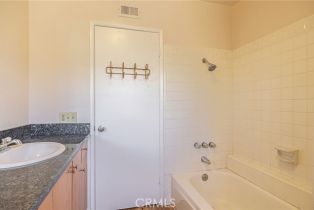 Single Family Residence, 17527 Orna dr, Granada Hills, CA 91344 - 30