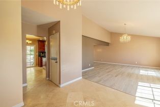 Single Family Residence, 17527 Orna dr, Granada Hills, CA 91344 - 5