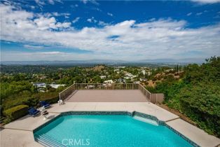 Single Family Residence, 17901 Lake Vista dr, Encino, CA 91316 - 23