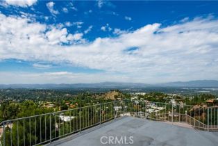 Single Family Residence, 17901 Lake Vista dr, Encino, CA 91316 - 24