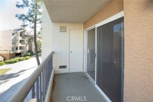 Condominium, 5540 Owensmouth ave, Woodland Hills, CA 91304 - 20