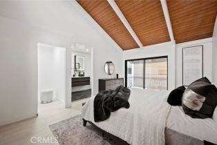 Condominium, 14348 Riverside dr, Sherman Oaks, CA 91423 - 14