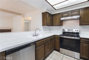 Condominium, 21500 Califa st, Woodland Hills, CA 91367 - 4