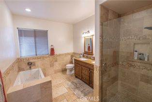 Condominium, 4970 Kester ave, Sherman Oaks, CA 91403 - 20