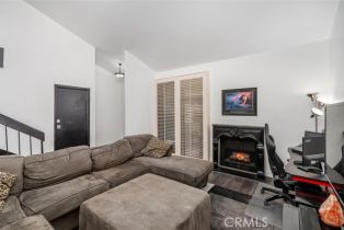 Condominium, 6121 Shoup ave, Woodland Hills, CA 91367 - 2