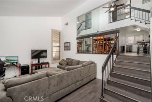 Condominium, 6121 Shoup AVE, Woodland Hills, CA  Woodland Hills, CA 91367