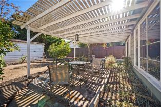 Single Family Residence, 4232 Sunnyslope ave, Sherman Oaks, CA 91423 - 23