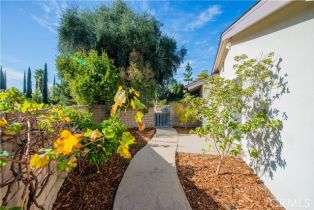 Single Family Residence, 16722 Knollwood dr, Granada Hills, CA 91344 - 43