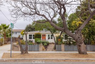 Single Family Residence, 17541 Kingsbury st, Granada Hills, CA 91344 - 2