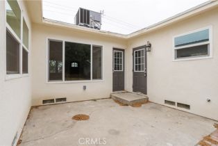 Single Family Residence, 17541 Kingsbury st, Granada Hills, CA 91344 - 20